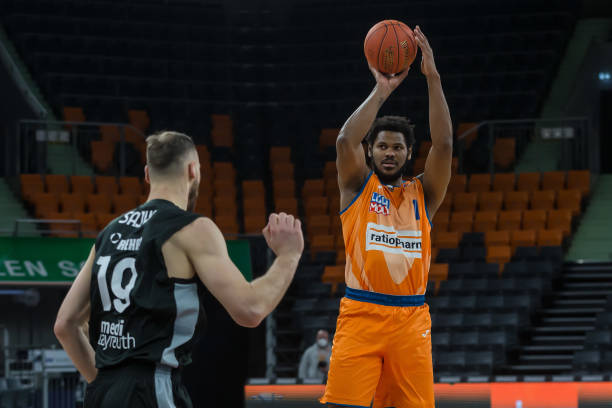 在本轮之前 在本轮之前